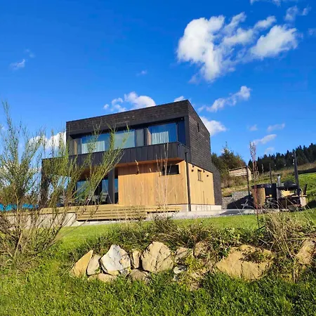 загора Chalet Novyy Kropivnik