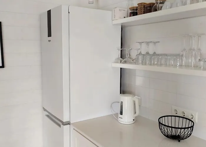 загора 木屋 *